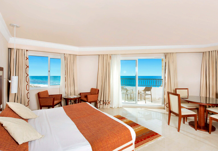 Chambre avec balcon vue mer